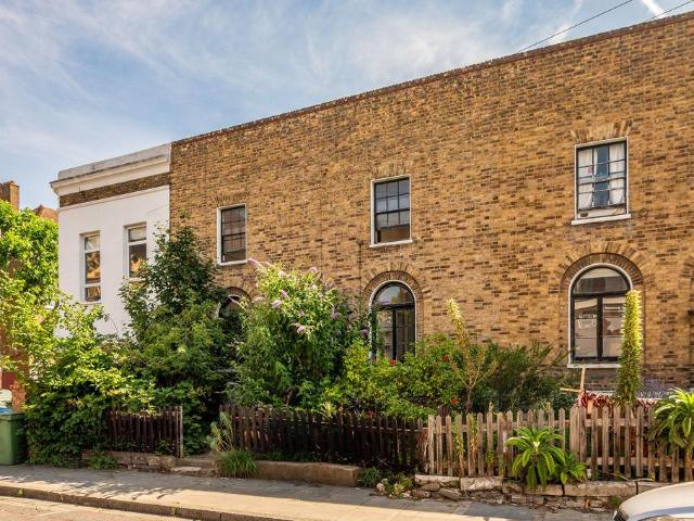 House for sale in Peckham, Greater London