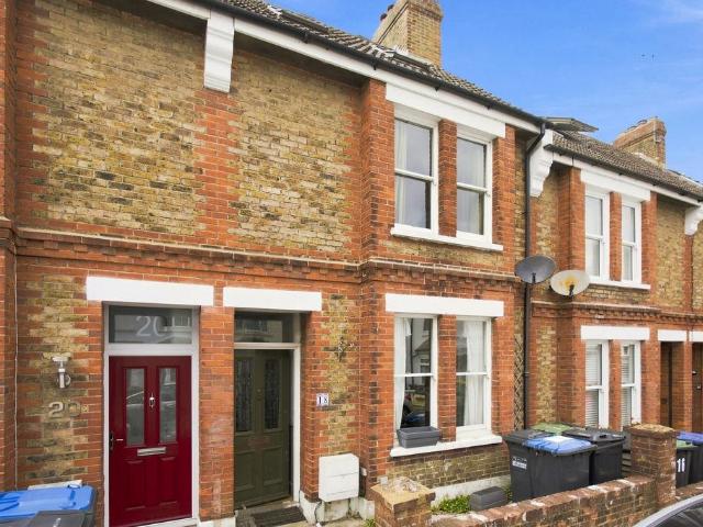 House for sale in Perryfields, West Sussex