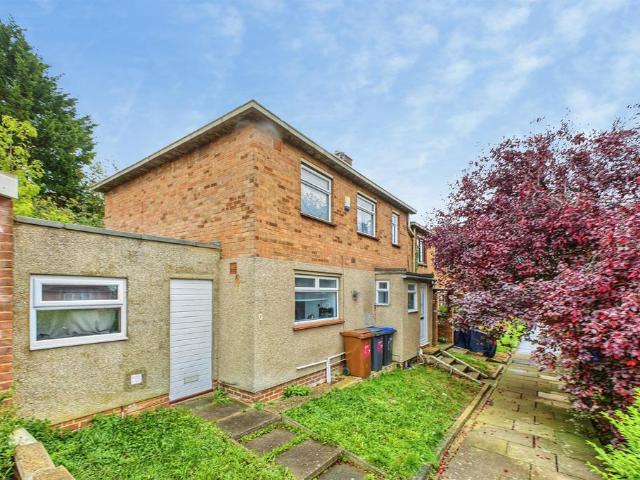 House for sale in Sunnyside, West Northamptonshire