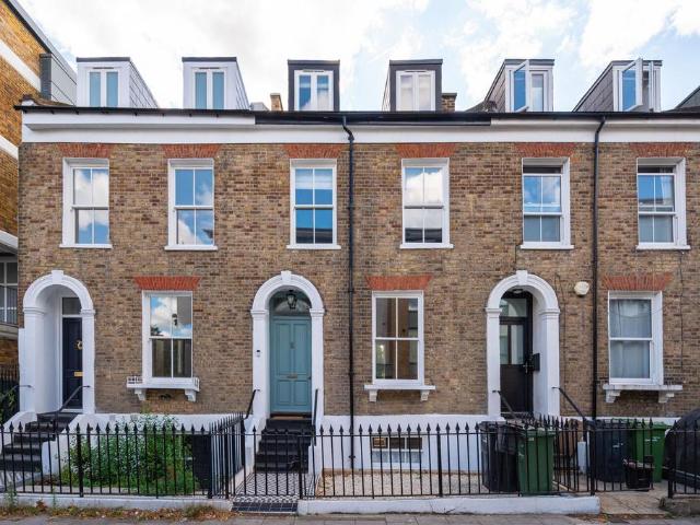 House for sale in Stockwell, Greater London