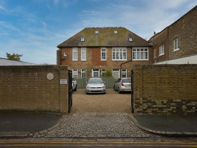 House for sale in Folkestone