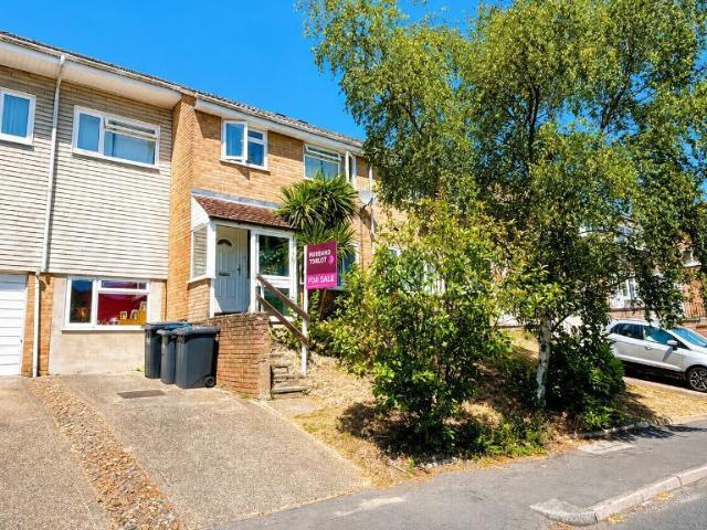 House for sale in London Borough of Croydon, Selsdon