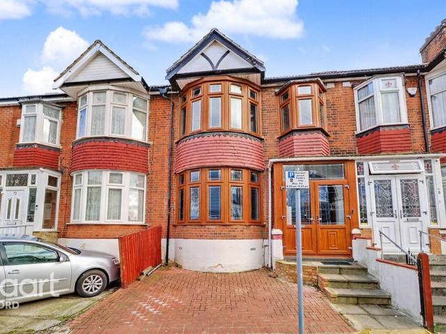 House for sale in Greater London