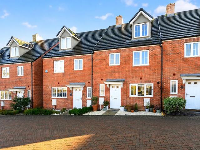 House for sale in Kings Hill, Colliers End