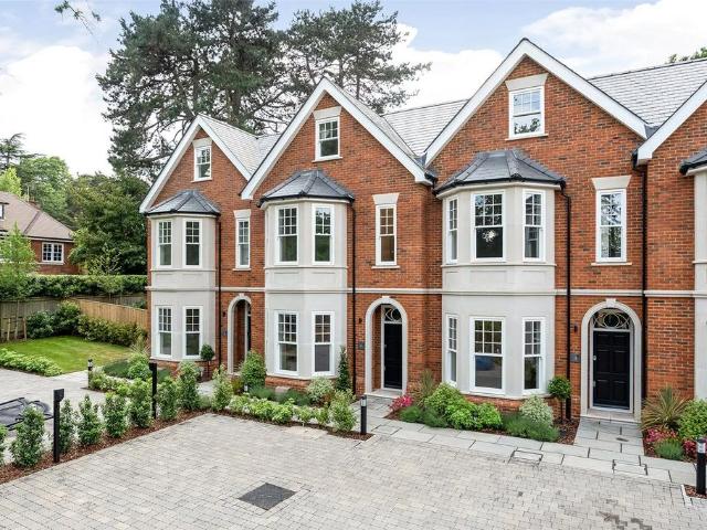 House for sale in Whiteley Village, Blackhills