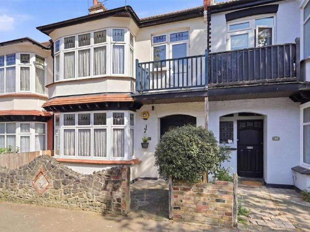 House for sale in Alton Barnes, Essex