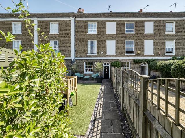 House for sale in Clewer Village, Windsor