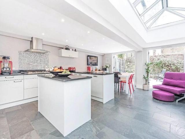 House for sale in Fulham, Greater London