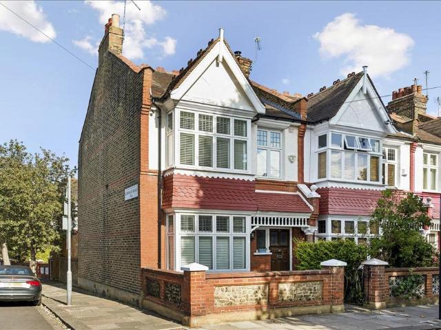 House for sale in Hammersmith, Greater London