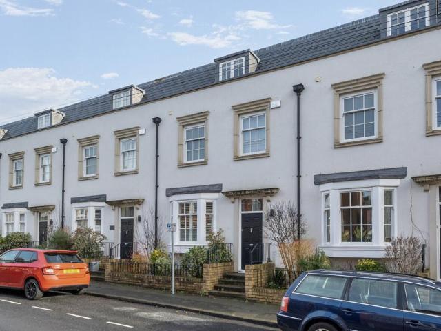 House for sale in The Close, Hampshire