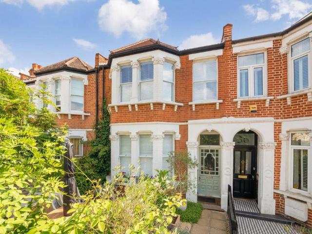 House for sale in Tulse Hill, Greater London