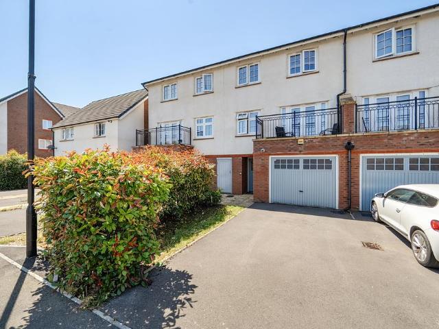House for sale in Badbury Park