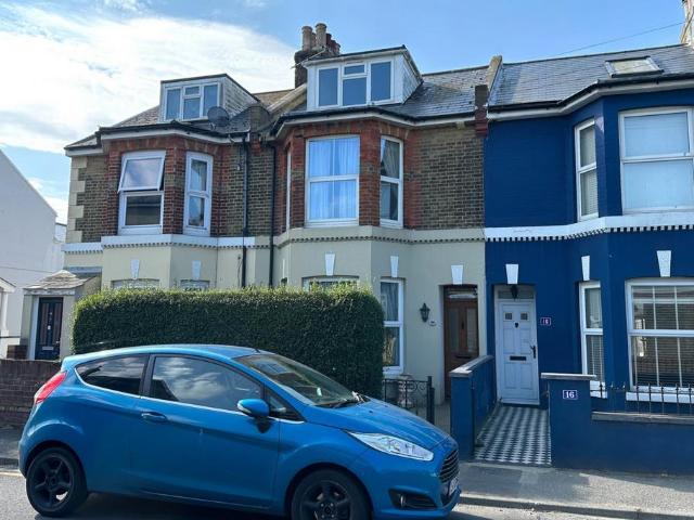 House for sale in Lower Walmer, Ash