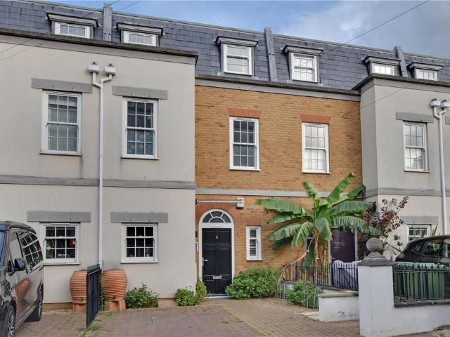 House for sale in Greenwich Town Centre, Greater London