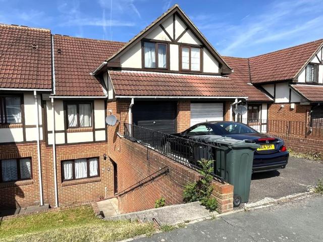 House for sale in Monks Orchard, Kent
