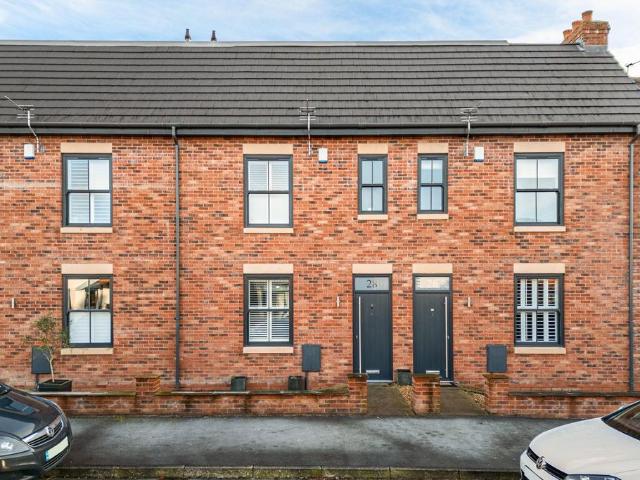 House for sale in Timperley, Trafford Park