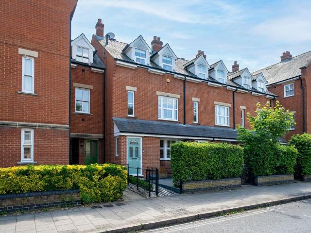 House for sale in Arbury, Cambridgeshire