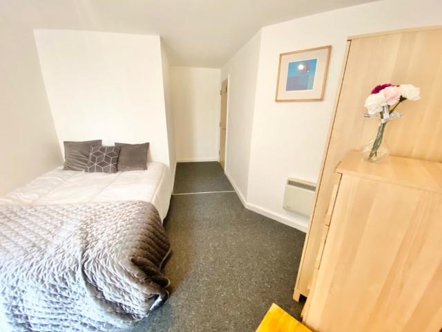 House for sale in Chapeltown, West Yorkshire