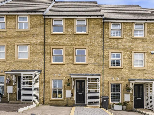 House for sale in Monks Orchard, Kent