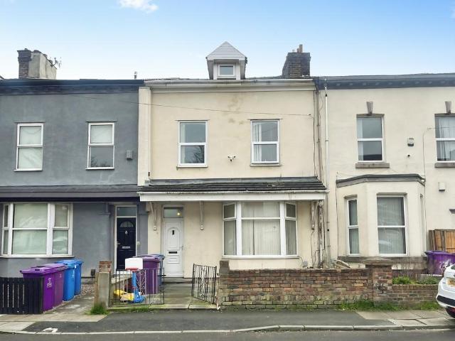 House for sale in Calderstones