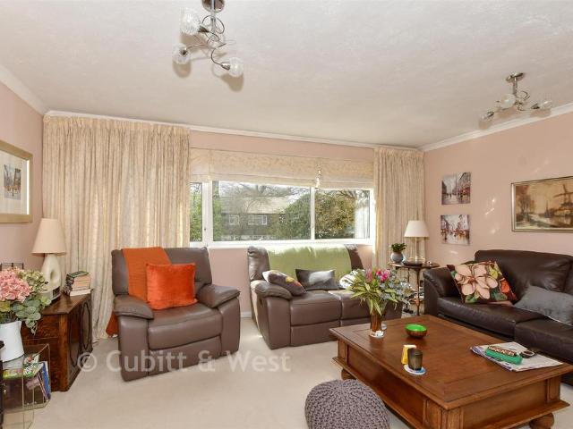 House for sale in Fole, Surrey