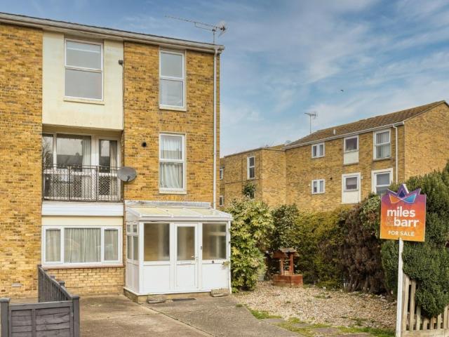 House for sale in East Cliff, Acol