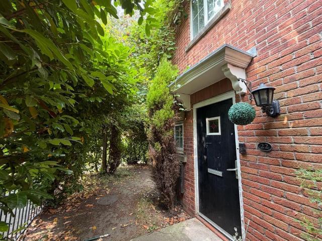 House for sale in Gorse Hill, Trafford Park