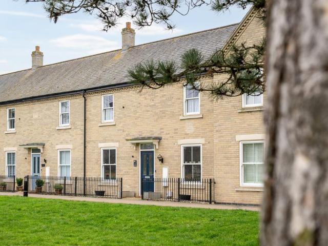 House for sale in Fairfield Park, Bedfordshire