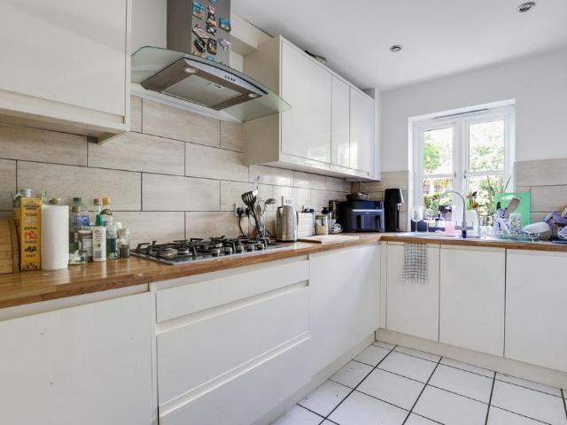 House for sale in Herne Hill, Greater London