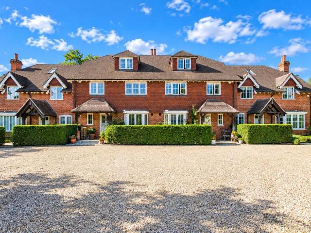 House for sale in Fords Farm, Holybrook
