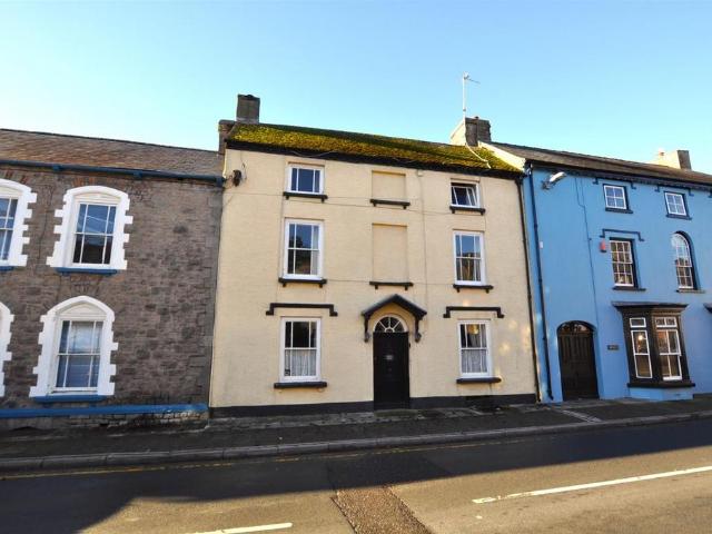 House for sale in Laugharne, Wales