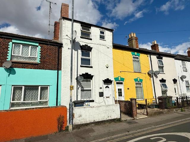 House for sale in Tredworth, Gloucester