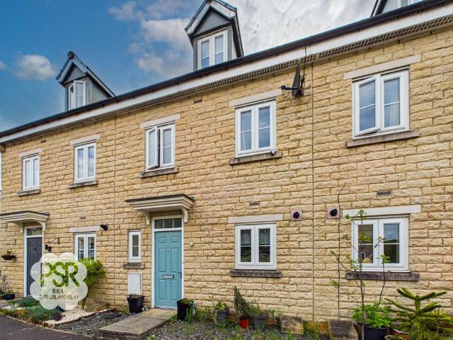 House for sale in Burbage, Charlesworth