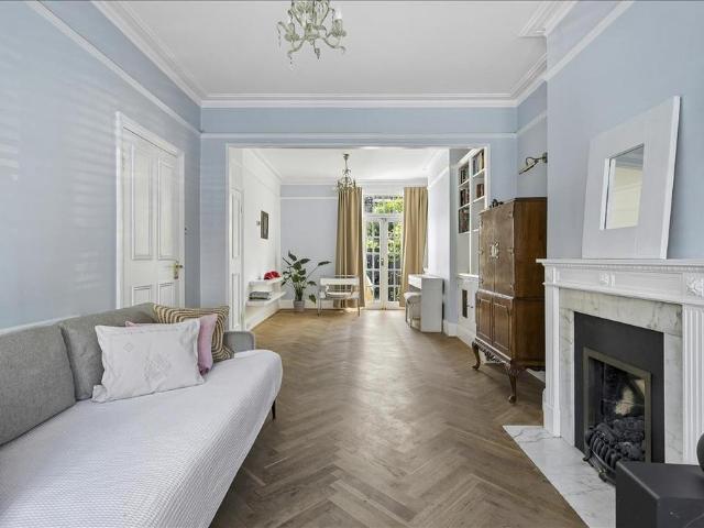 House for sale in Hammersmith, Greater London