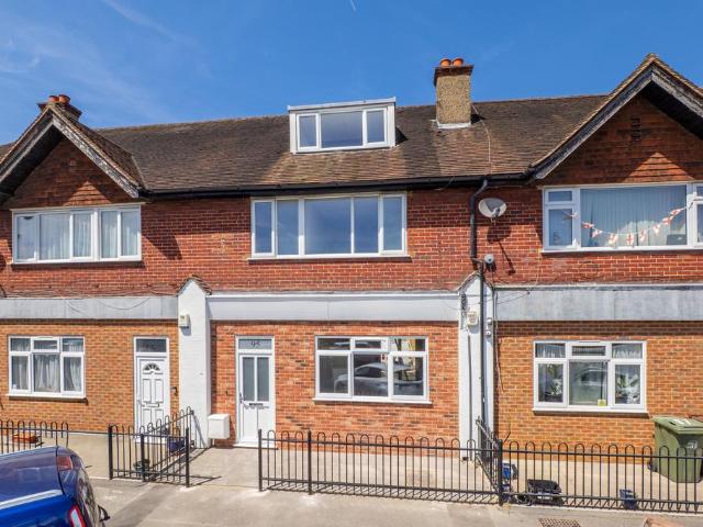 House for sale in Greater London