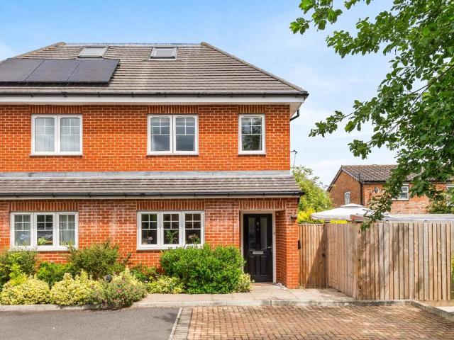 House for sale in West Ewell, Ewell
