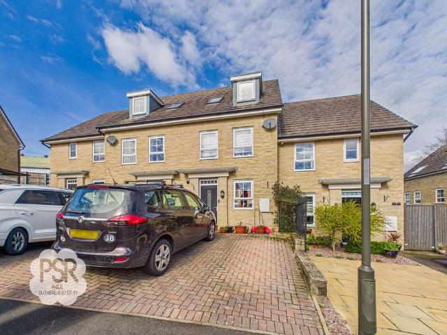 House for sale in Wash, Charlesworth