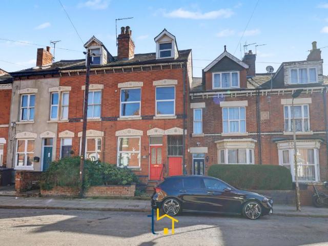 House for sale in Aylestone Park, Old Wharf