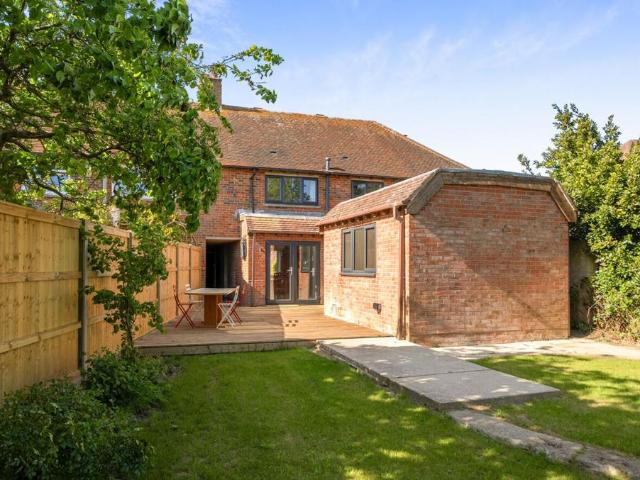 House for sale in Littlecote, West Sussex