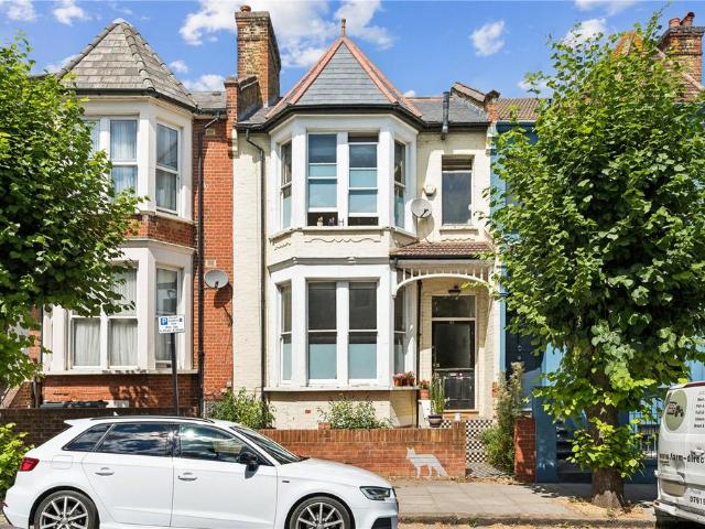 House for sale in Upper Clapton, Greater London