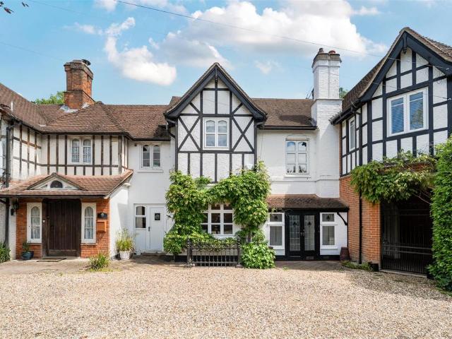 House for sale in Blackwater and Hawley, Hart