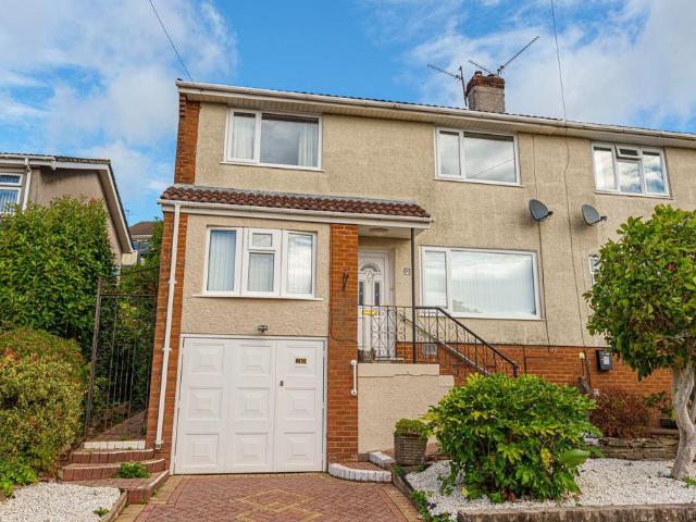 House for sale in Lawrence Hill, Wales