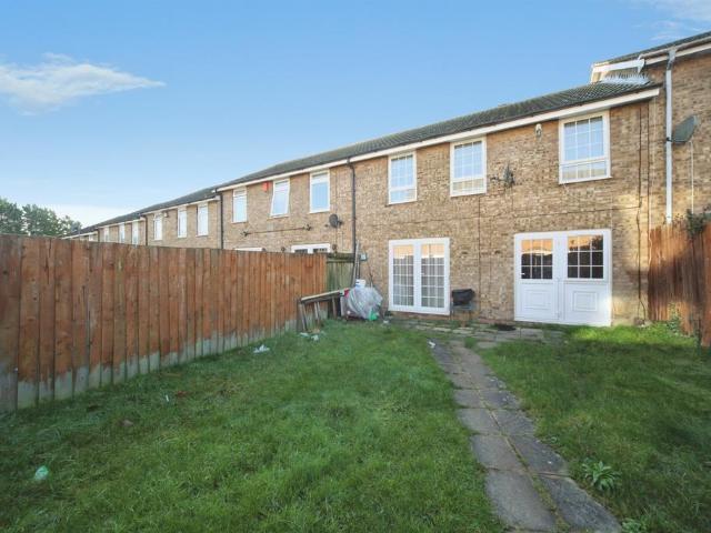 House for sale in Marsh Farm, Luton