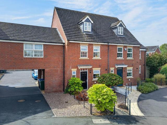 House for sale in Stanford On Avon, Leicestershire