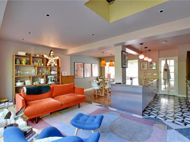House for sale in London Borough of Lewisham, Blackheath
