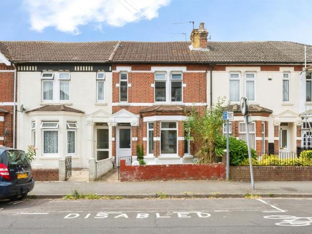House for sale in Eastleigh, Helford