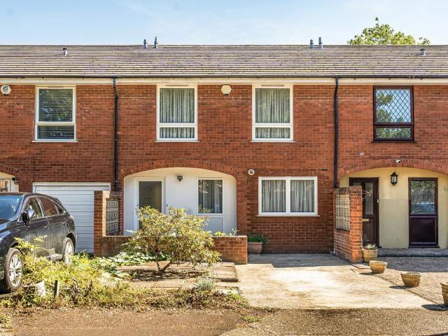 House for sale in London Borough of Hillingdon, Greater London