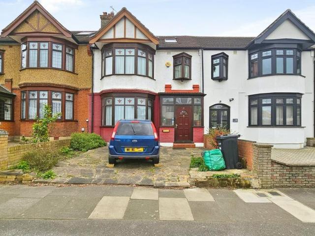 House for sale in Greater London