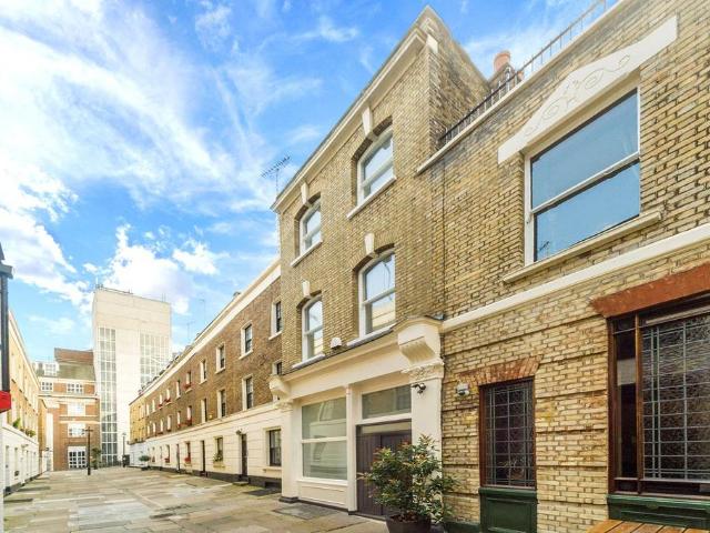 House for sale in East Marylebone, Mayfair