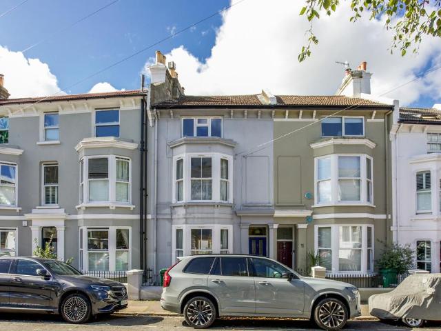 House for sale in Hanover & Queen's Park, Brighton